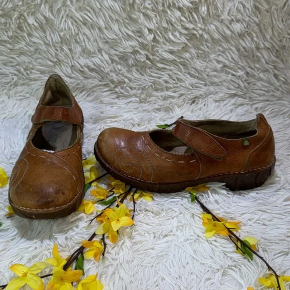 El Naturalista Shoes El Naturalista Brown Cuero Swirl